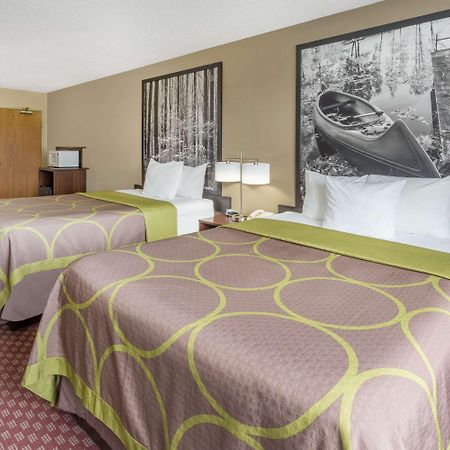 Super 8 By Wyndham Hebron Lowell Area Kültér fotó