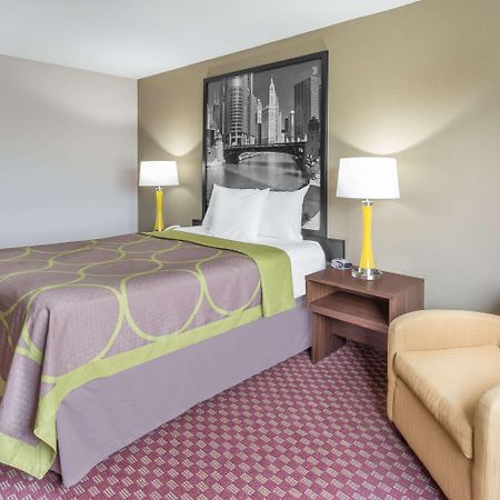 Super 8 By Wyndham Hebron Lowell Area Kültér fotó